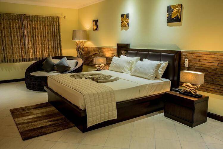 The Oasis Hotel, Restaurant & Spa