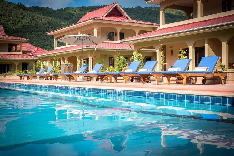 The Oasis Hotel, Restaurant & Spa