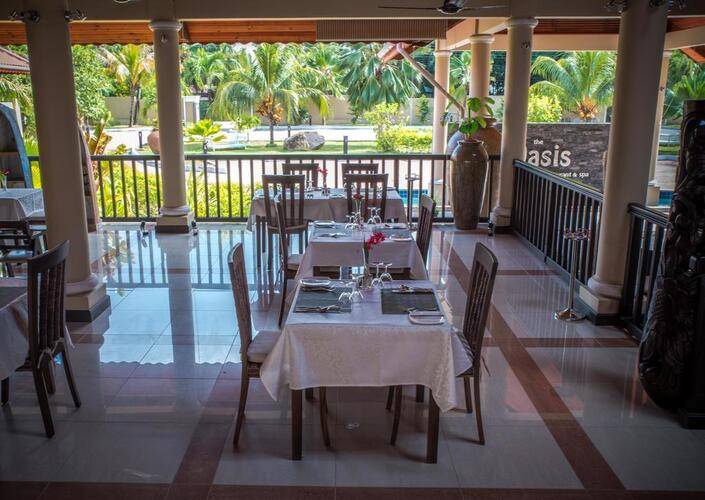 The Oasis Hotel, Restaurant & Spa
