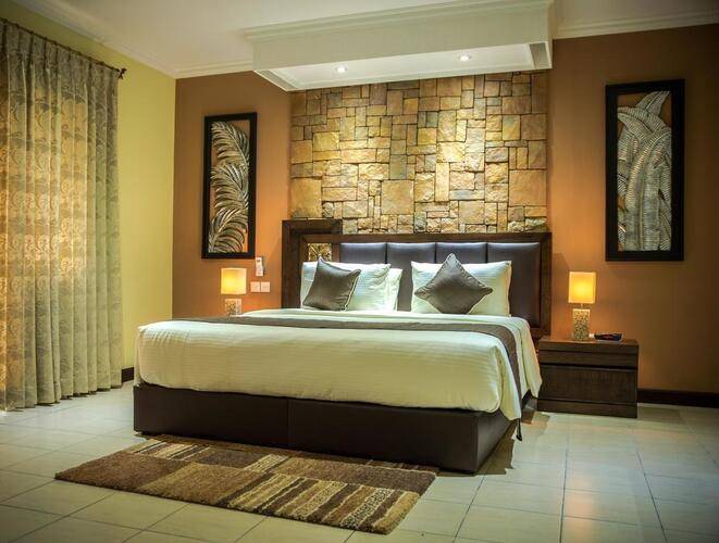 The Oasis Hotel, Restaurant & Spa