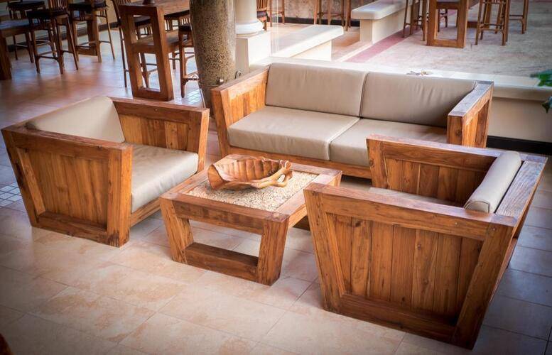 The Oasis Hotel, Restaurant & Spa