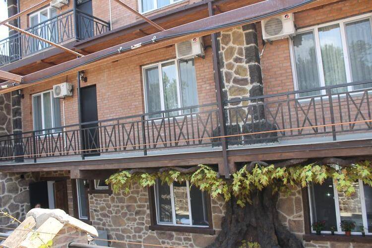 Gremi Hotel
