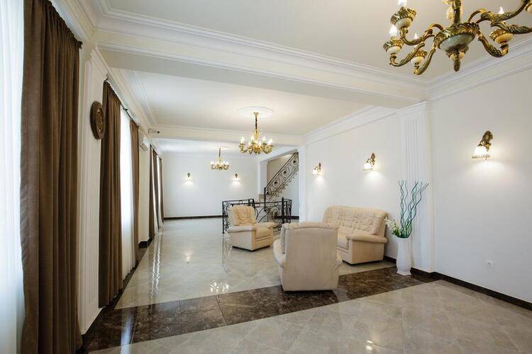 Gremi Hotel