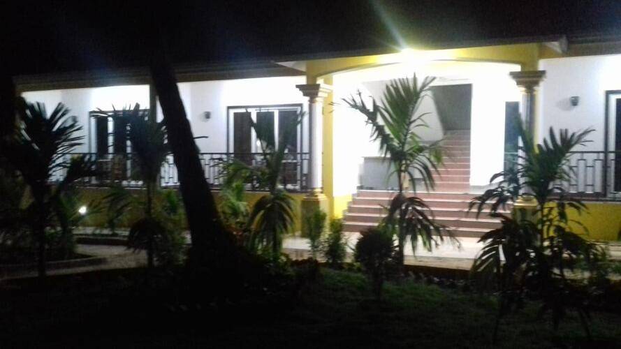 Lavish Exotic Hotel & Apartments