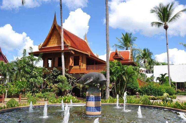 Royal Lanta Resort & Spa