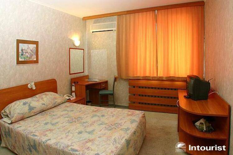 Cosmos Hotel