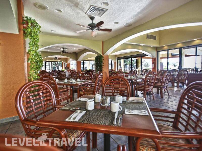 Фотография The Royal Caribbean All Suites Resort