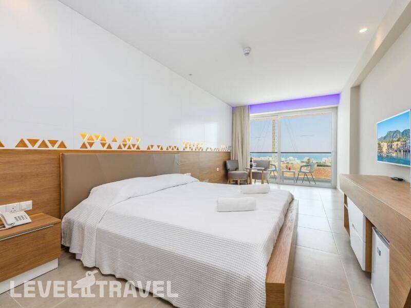 Фотография Seasons Hotel (Adults Only 14+)