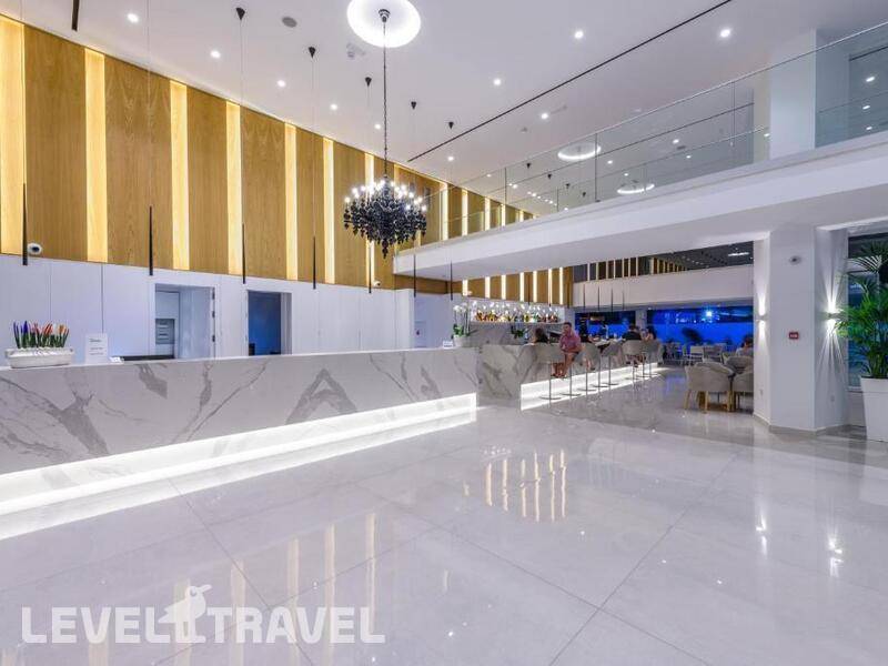 Фотография Seasons Hotel (Adults Only 14+)