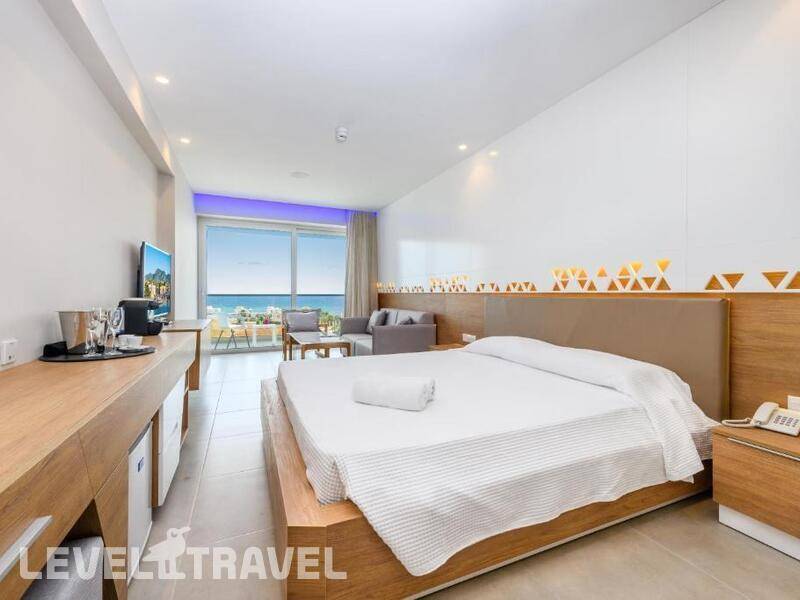 Фотография Seasons Hotel (Adults Only 14+)