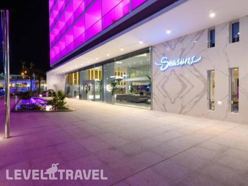 Фотография Seasons Hotel (Adults Only 14+)