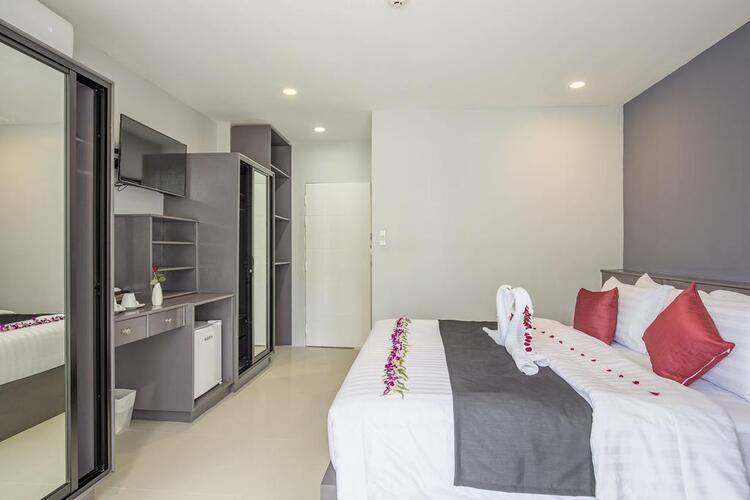 Modern Living Hotel