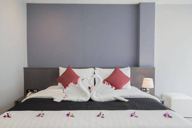 Modern Living Hotel