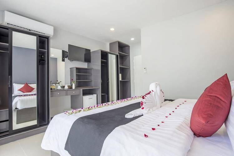 Modern Living Hotel