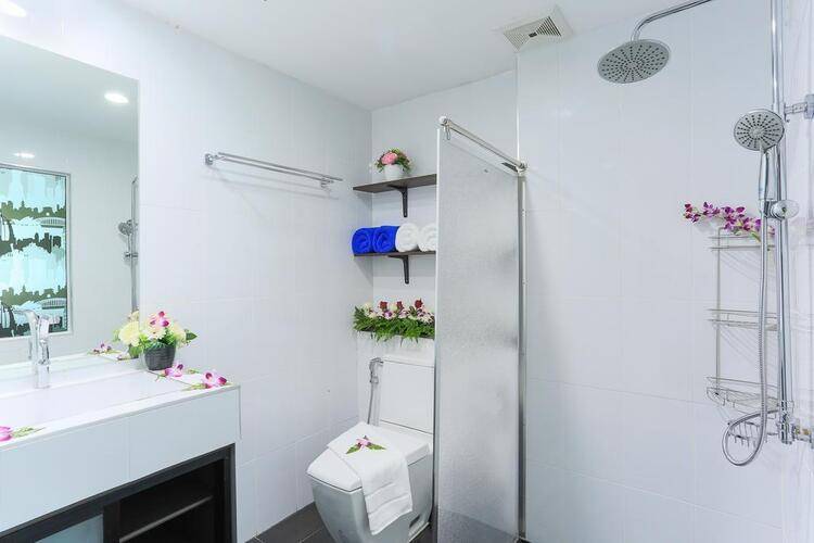 Modern Living Hotel