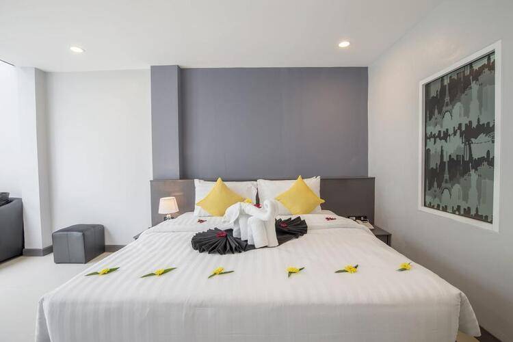 Modern Living Hotel