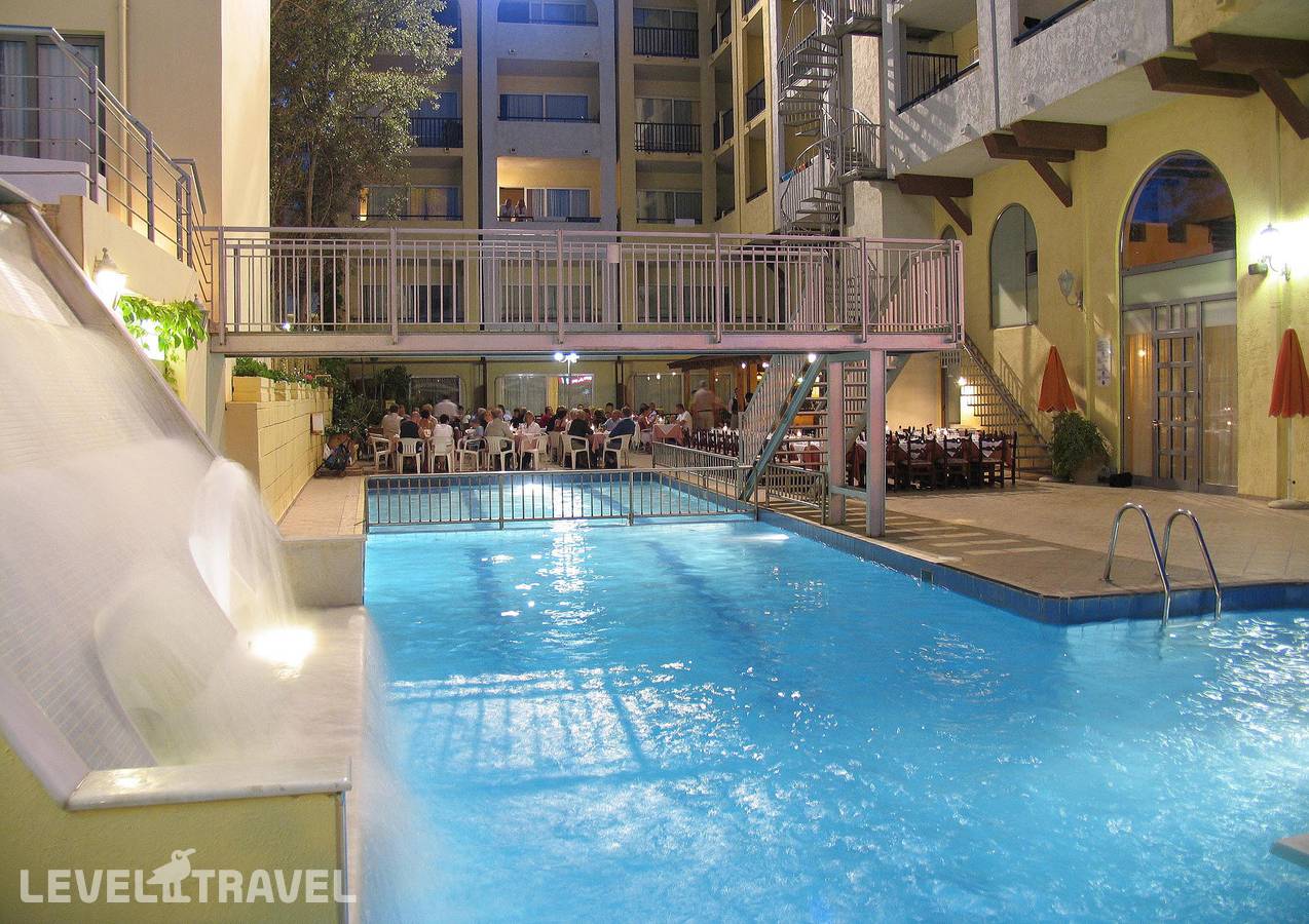 Lefkoniko Beach Icarus Suites