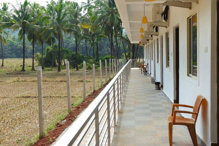 Arambol Paradise Village Resort