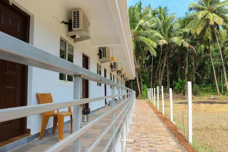 Arambol Paradise Village Resort