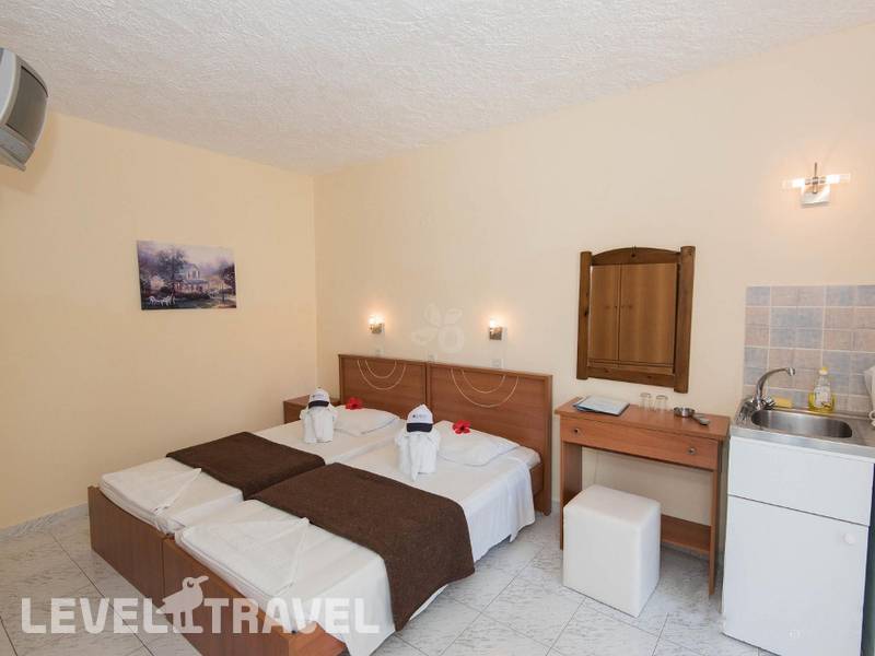 Фотография Leonidas Hotel & Studios