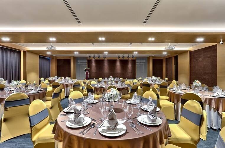 Ace Of Hua Hin (Ex. Radisson Blu)