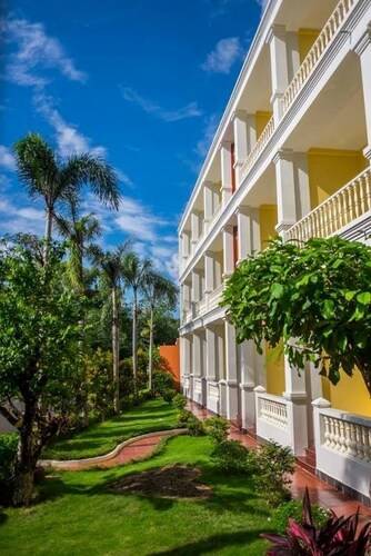 T&T Resort