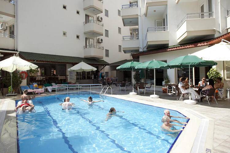 Remi Hotel