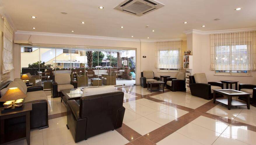 Remi Hotel