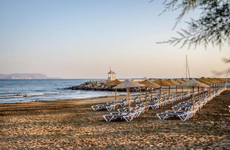 Zeus Hotels Marina Beach