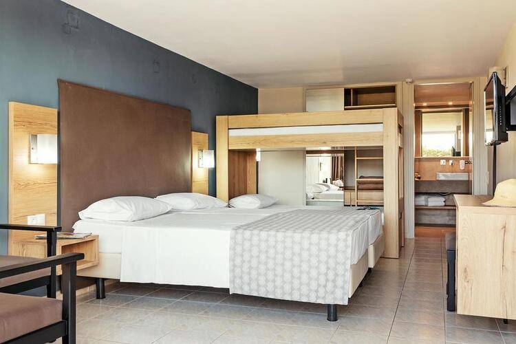 Zeus Hotels Marina Beach