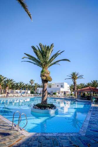 Zeus Hotels Marina Beach