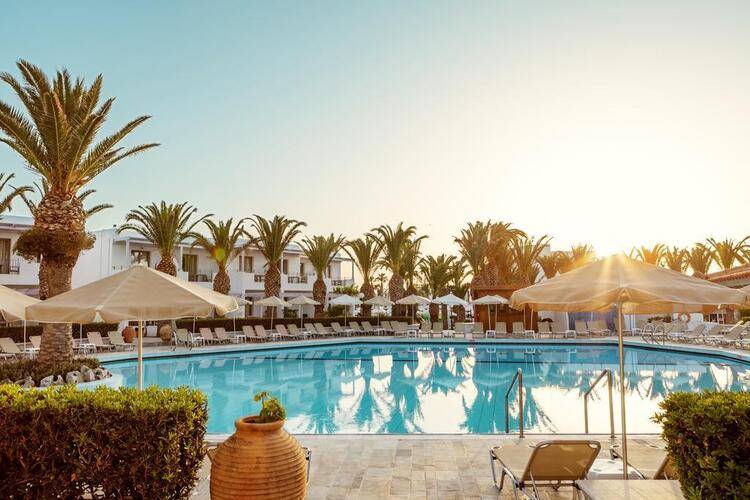 Zeus Hotels Marina Beach