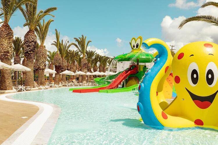 Zeus Hotels Marina Beach
