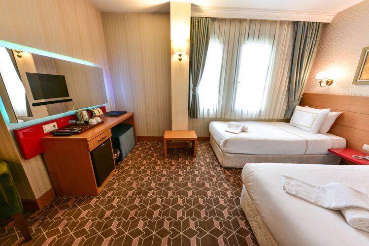 Almina Hotel