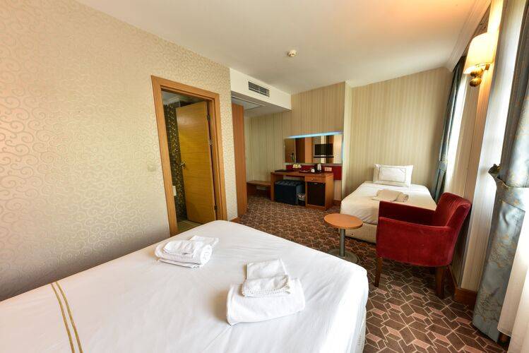 Almina Hotel