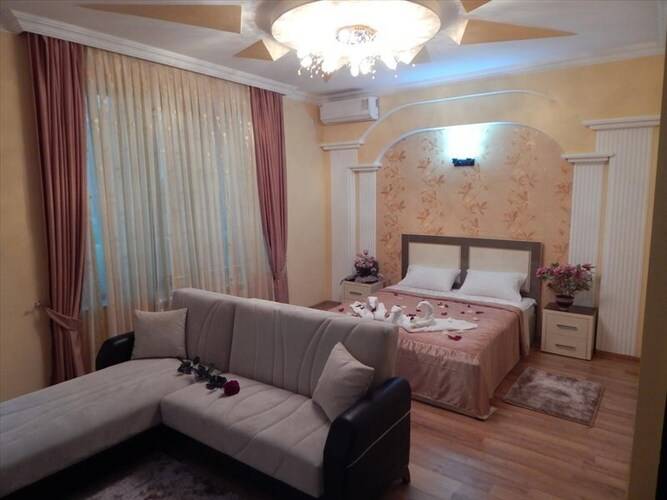 Lux Palace