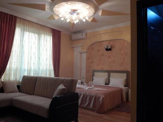 Lux Palace