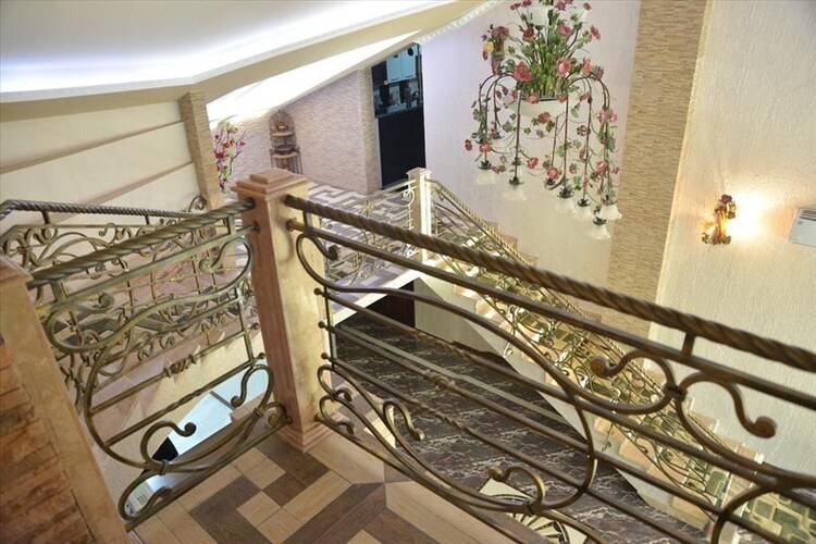 Lux Palace