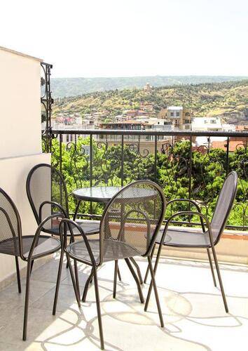 Piazza Hotel