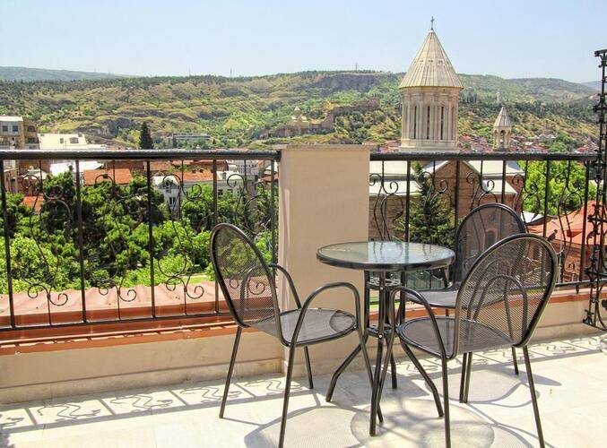 Piazza Hotel