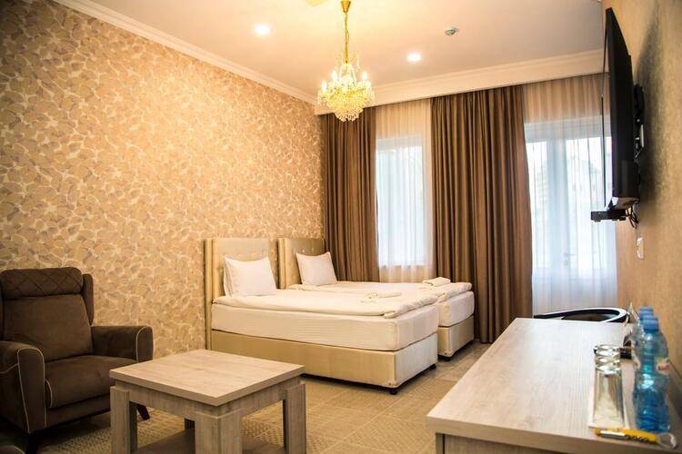 Aivani Hotel