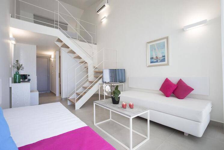 Aloe Boutique & Suites (Adults Only 16+)