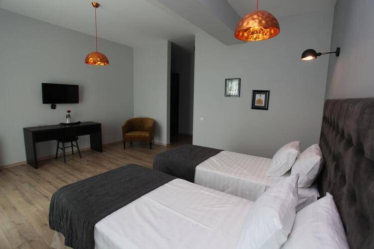 Lm Club Hotel
