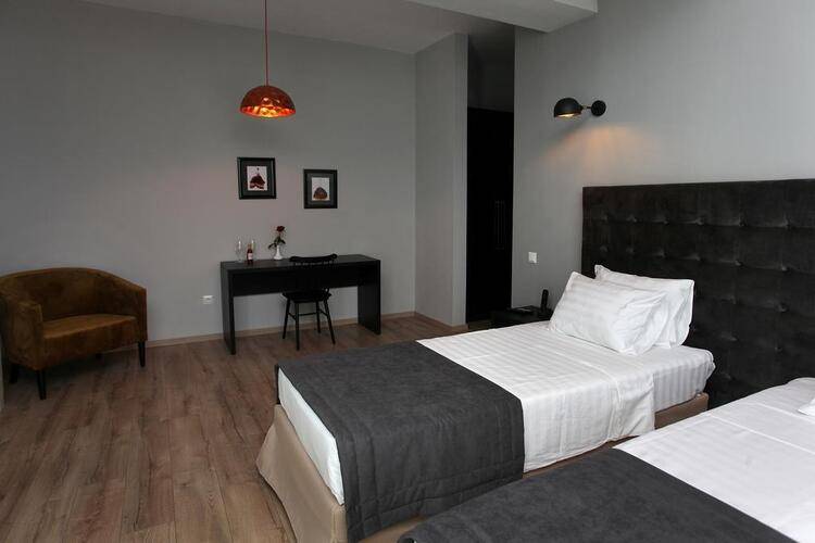 Lm Club Hotel