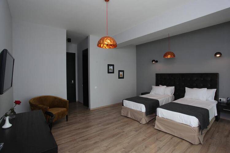 Lm Club Hotel