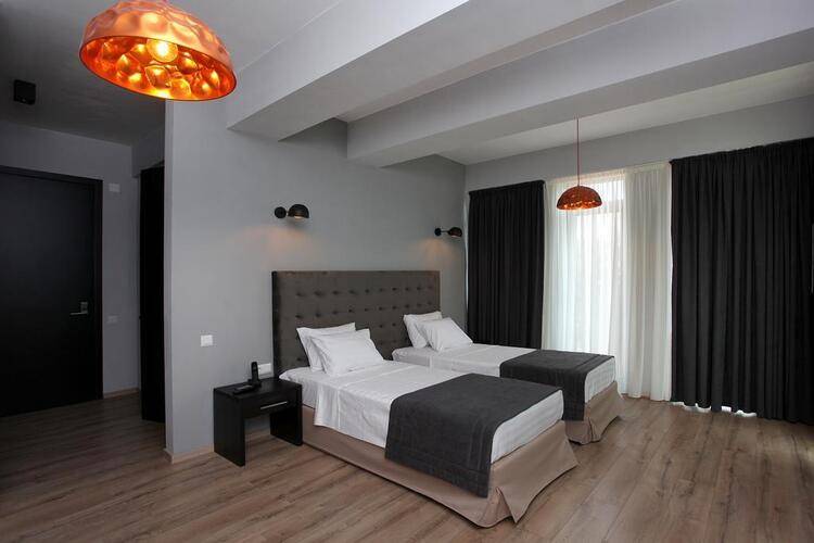 Lm Club Hotel