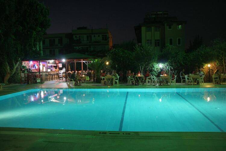 Melis Otel