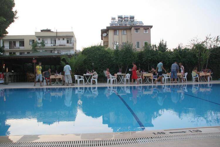 Melis Otel