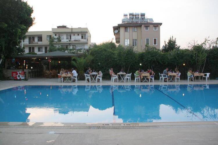 Melis Otel