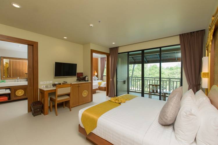Maikhao Palm Beach Resort